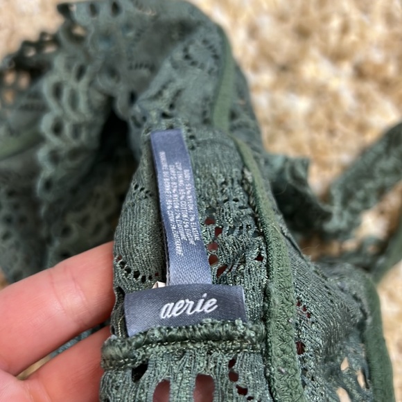 Aerie Laced Bralette, Green, Size Medium, No cups, V-Line Design, Comfy bra fit - Picture 5 of 8